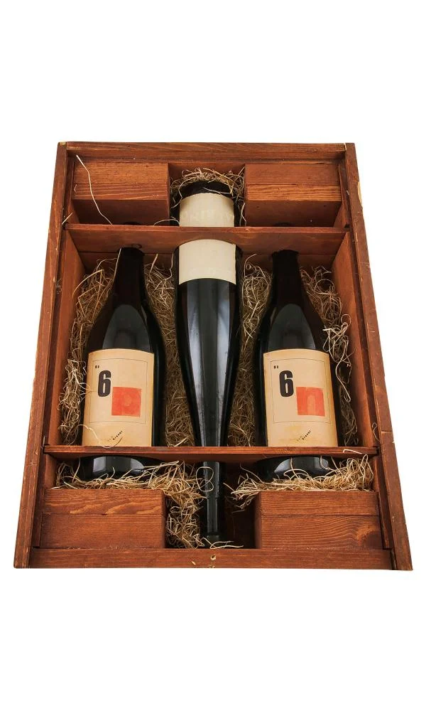 2001 | Sine Qua Non | Albino/No 6 Pinot Noir Set ((1)* Albino, (2)* No 6 Pinot Noir) (Magnum) - Wine